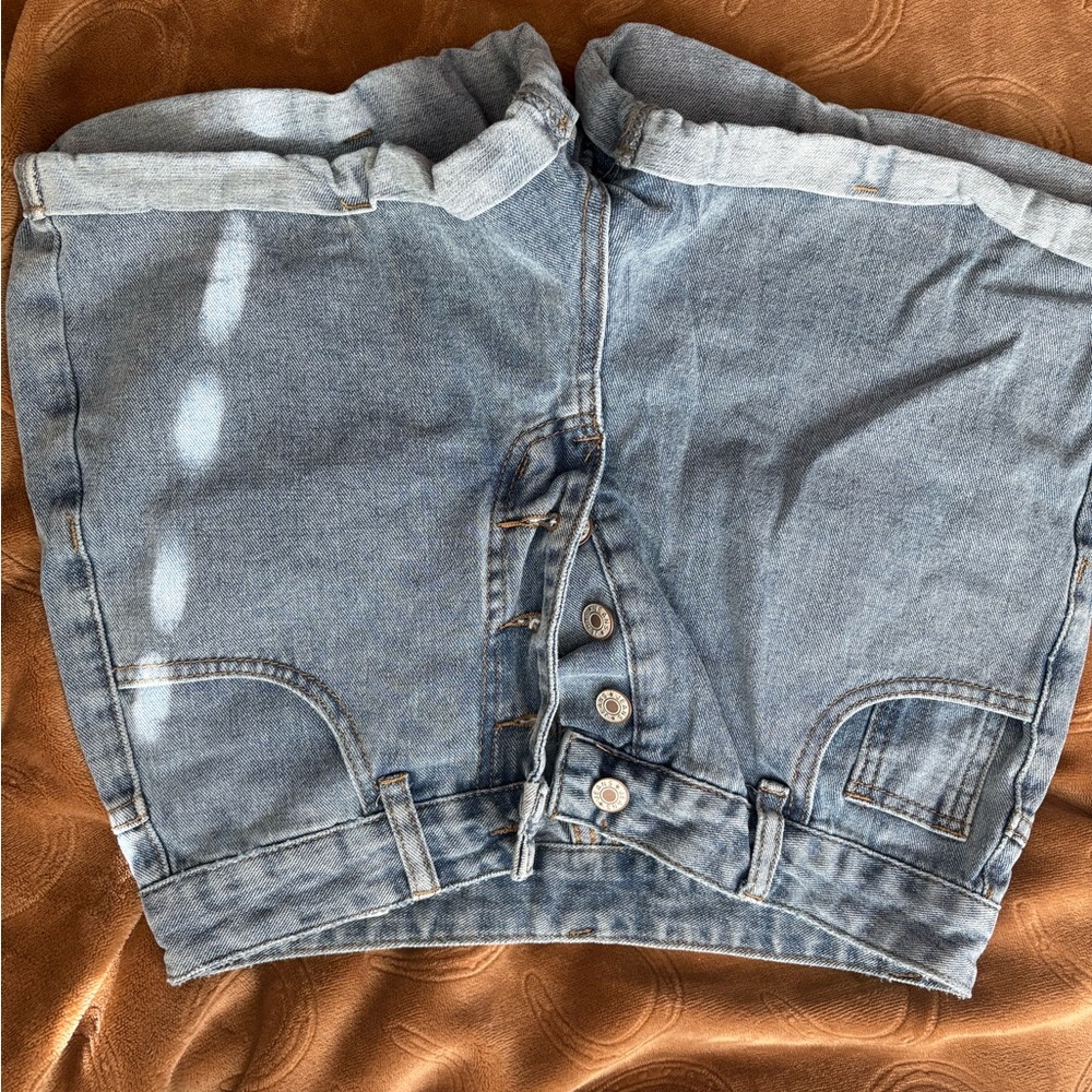 SHEIN Medium Wash Denim Shorts
